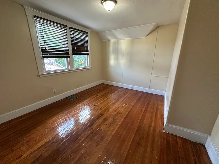 116 Sheffield Ave #3C — Photo 4