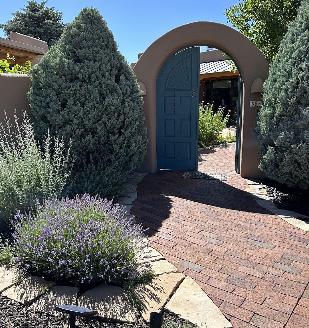516 Camino Los Altos Santa Fe Nm 87501 Zillow