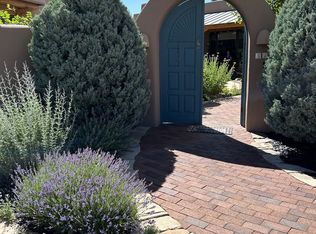 516 Camino Los Altos, Santa Fe, NM 87501