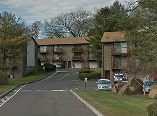 362 Knapps Hwy, Fairfield, CT 06825
