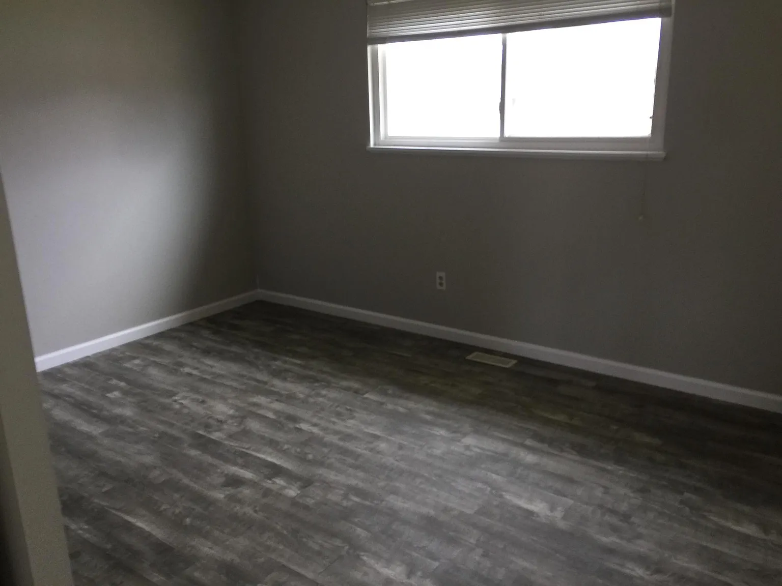 2565 S Park Ln photo 1