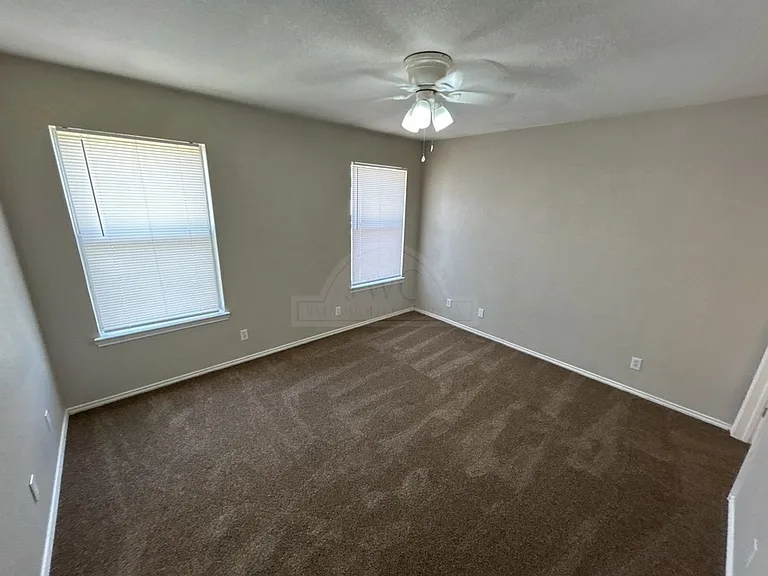 4507 Lonesome Dove Dr — Photo 15