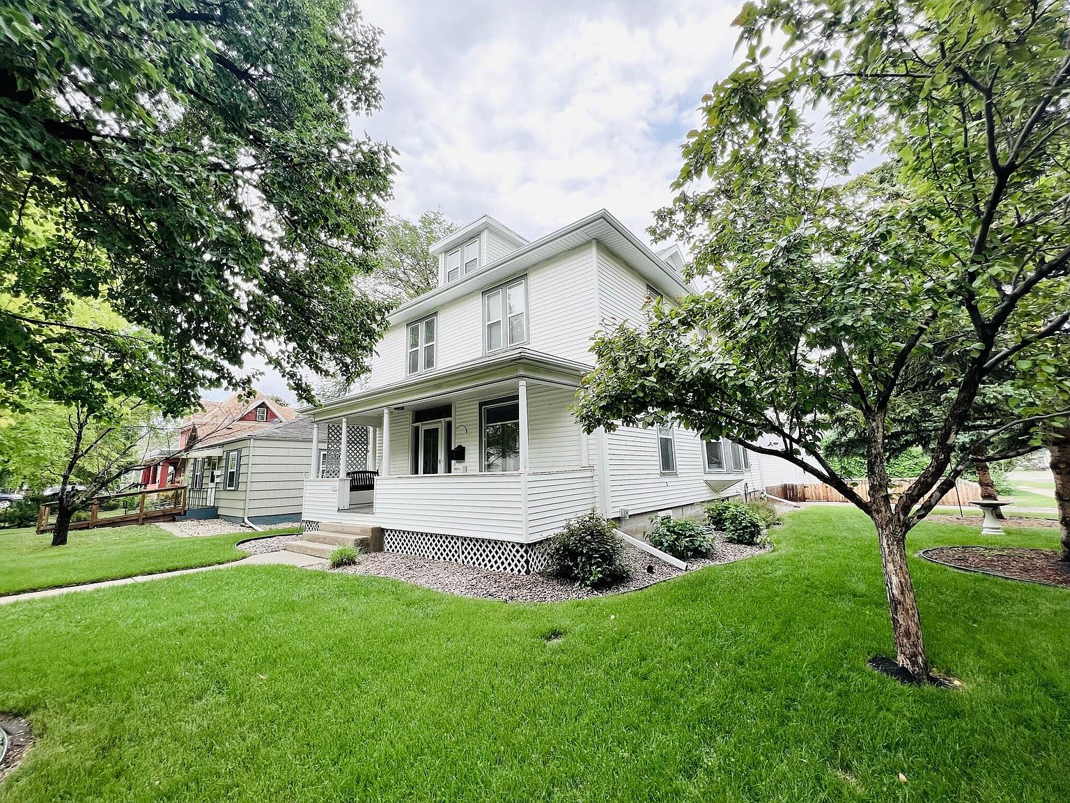 929 S Jay St, Aberdeen, SD 57401 Zillow