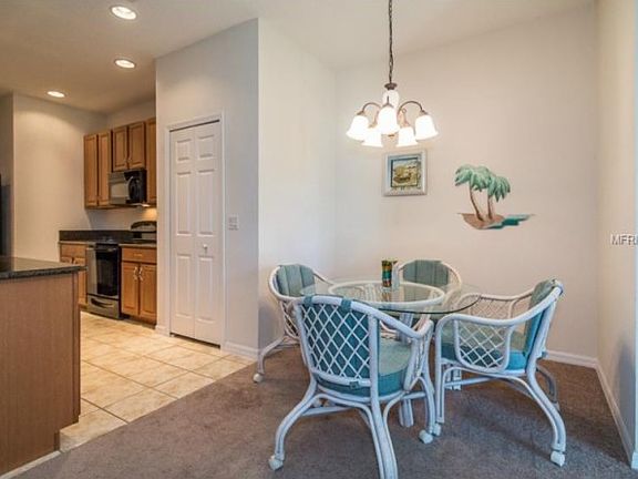 5th image of 327 White Dogwood Ln