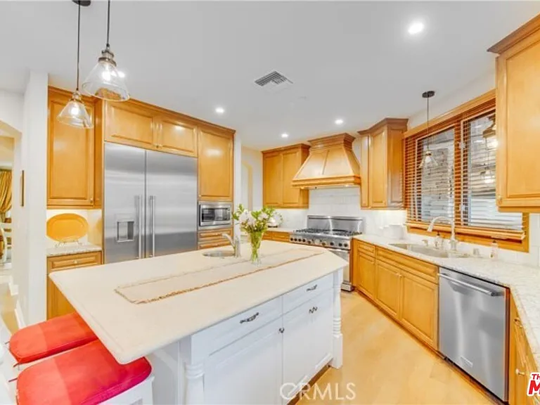 5230 Quakertown Ave — Photo 19