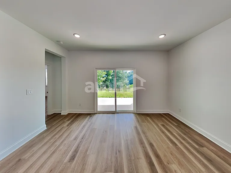 35 Pecan Dr — Photo 6
