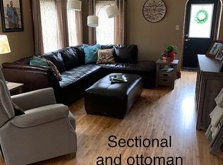 460 E State St, Iola, WI 54945