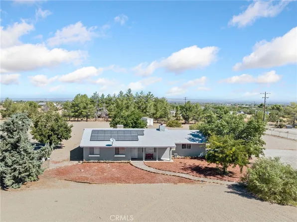 3480 Avenal St, Phelan, CA 92371