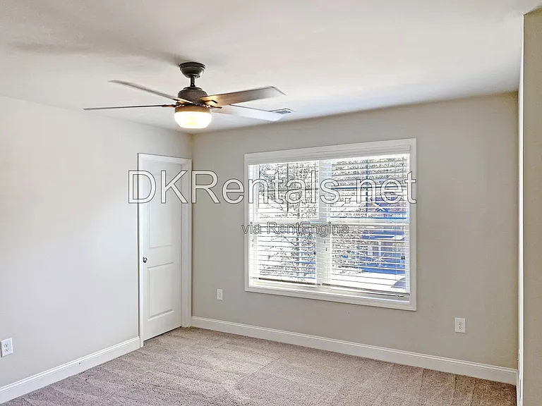 582 Warrenton Run Dr — Photo 31