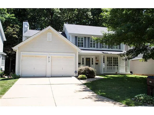 913 Big Bend Station Dr photo 1