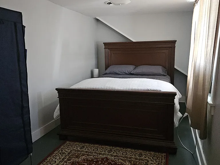 Hazel St — Photo 1