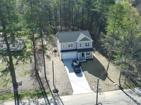 7813 Benning St, Charlotte, NC 28216