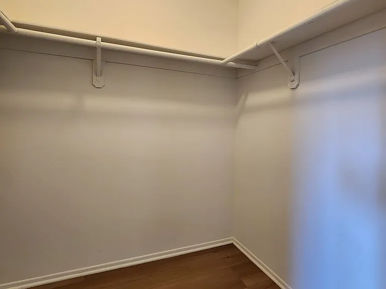 2120 S Bentley Ave #203 — Photo 12