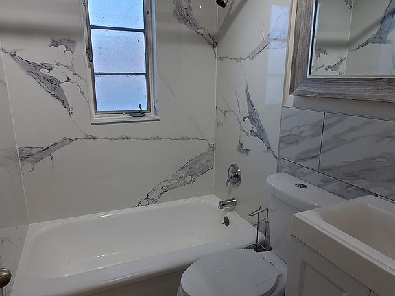 5th image of 2517 S St APT 10