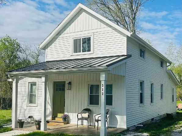 322 Cherry St, Almont, MI 48003