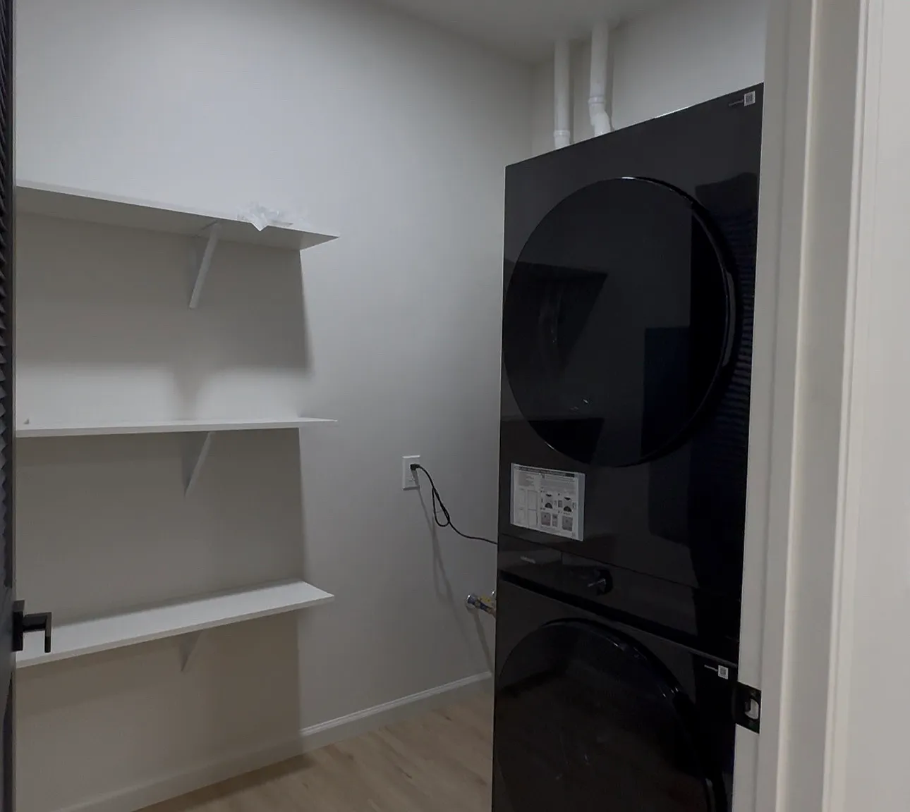 1 bed, $2,000 — Photo 4
