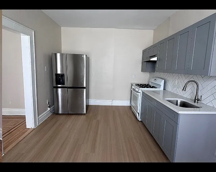 248 Nye Ave #5A — Photo 4