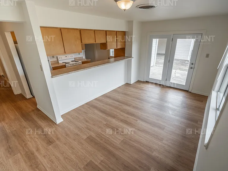 148 Kentucky Cir — Photo 12
