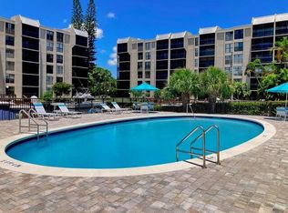 6 Royal Palm Way, Boca Raton, FL 33432