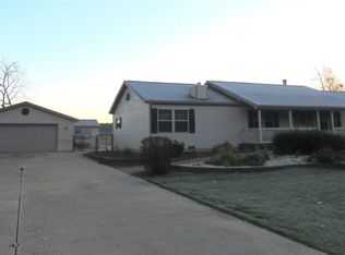 617 Lake St, Addison, MI 49220