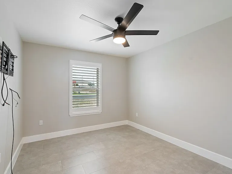 105 Noahy Dr — Photo 15