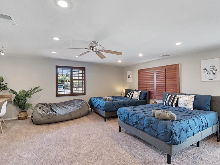6532 E Cypress St — Photo 21