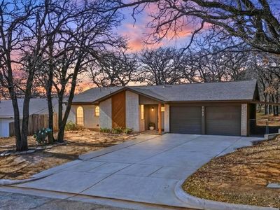 7017 Crabtree Ln, North Richland Hills, TX, 76182
