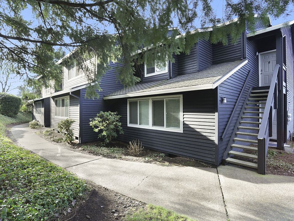 1st image of 9480 SW 146th Ter