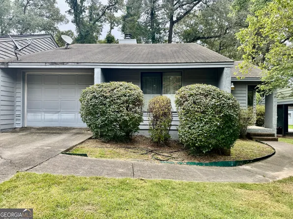 116 Lake Pointe Dr, Warner Robins, GA 31088