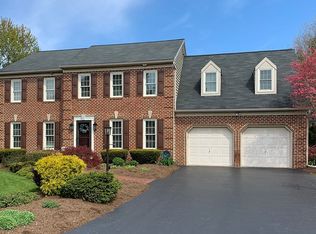 21 Kings Point, Lititz, PA 17543