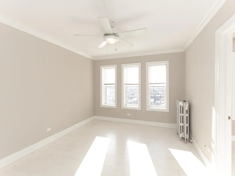 1246 W. Pratt — Photo 26