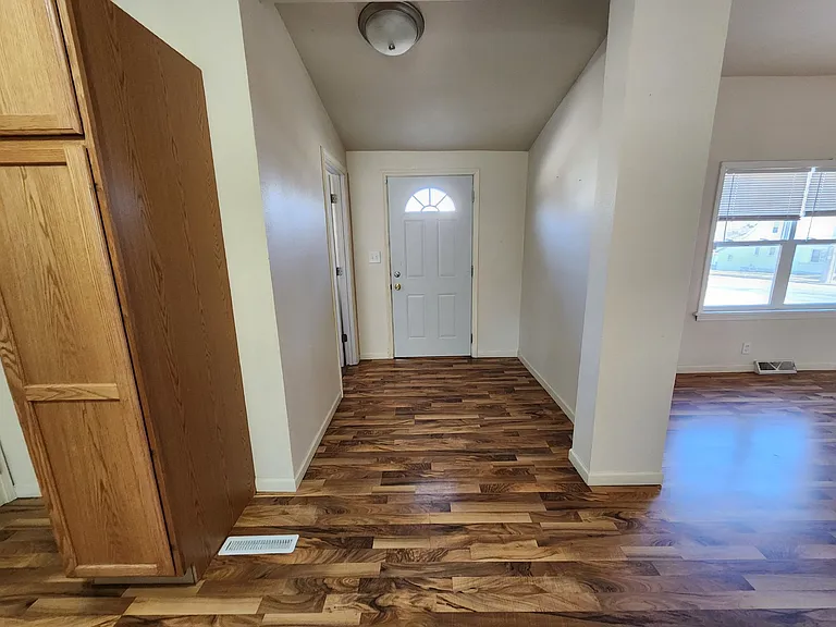 288 S Hickory St #LOWER — Photo 6