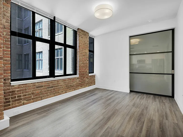 The Residences at Barnett — Photo 30
