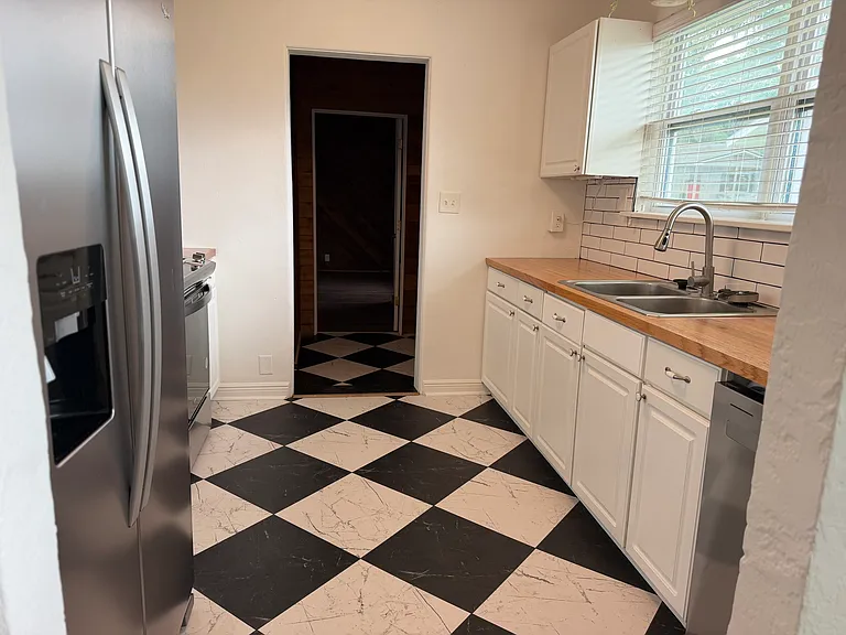 384 Terry Ln — Photo 17