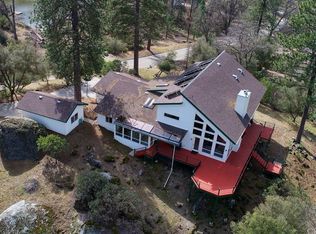 46345 River View Dr, Oakhurst, CA
