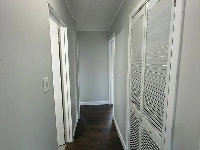 2209 Douglas Ave — Photo 7