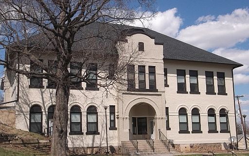 1st image of 321 Monroe St APT 3A