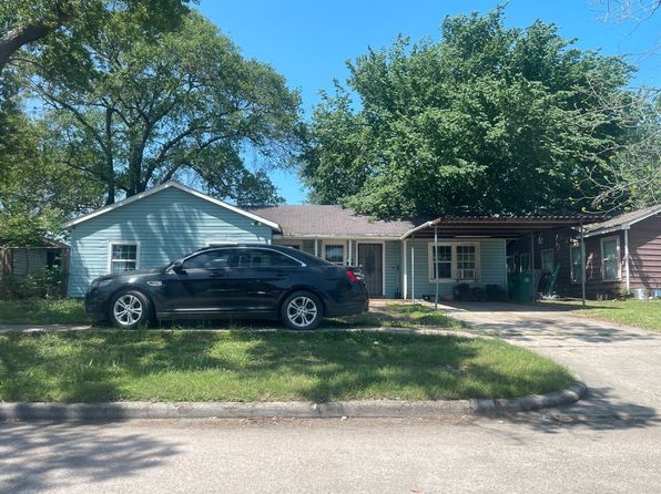 712 Mobile Dr, Pasadena, TX 77506