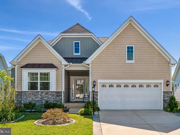 11440 James Joyce Ct, White Plains, MD 20695