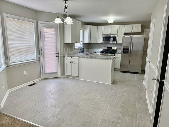 4th image of 8613 Hobhouse Cir