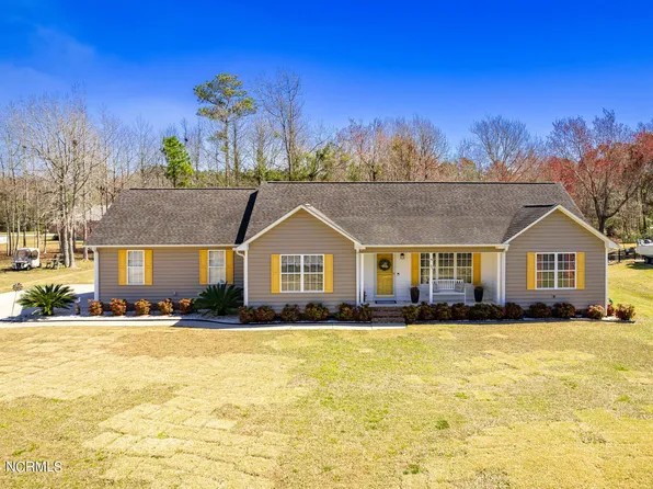 215 Yacht Club Drive #& Boat Slip 53, Newport, NC 28570