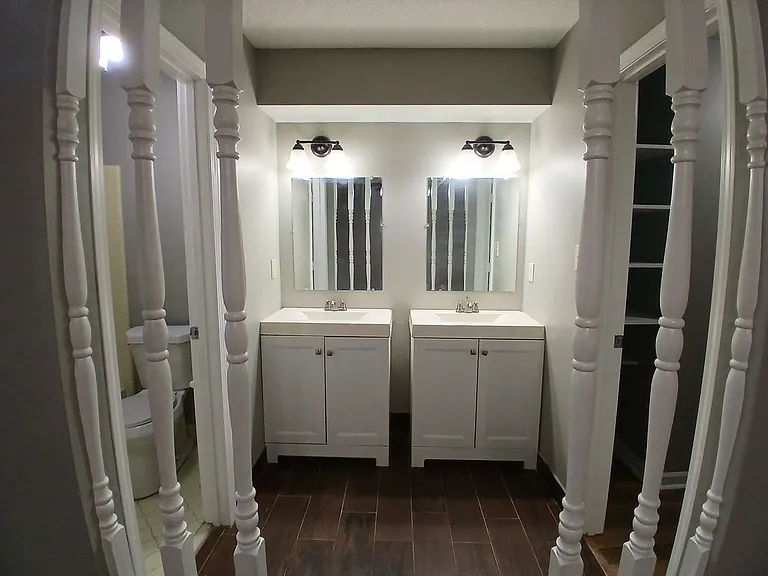 6764 Boylston Dr — Photo 13