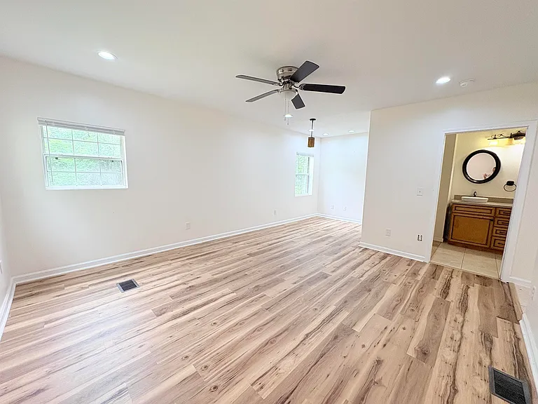 212 Barbourville Dr — Photo 20