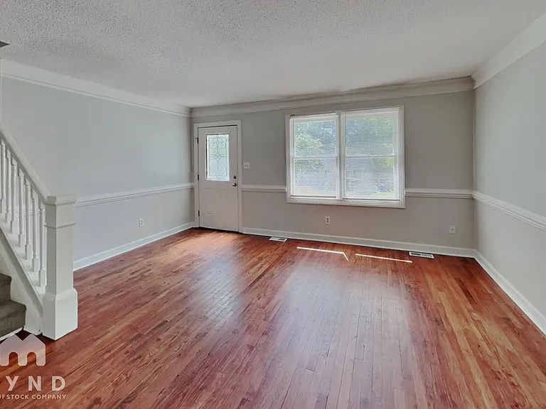 23 Joel Ct — Photo 5