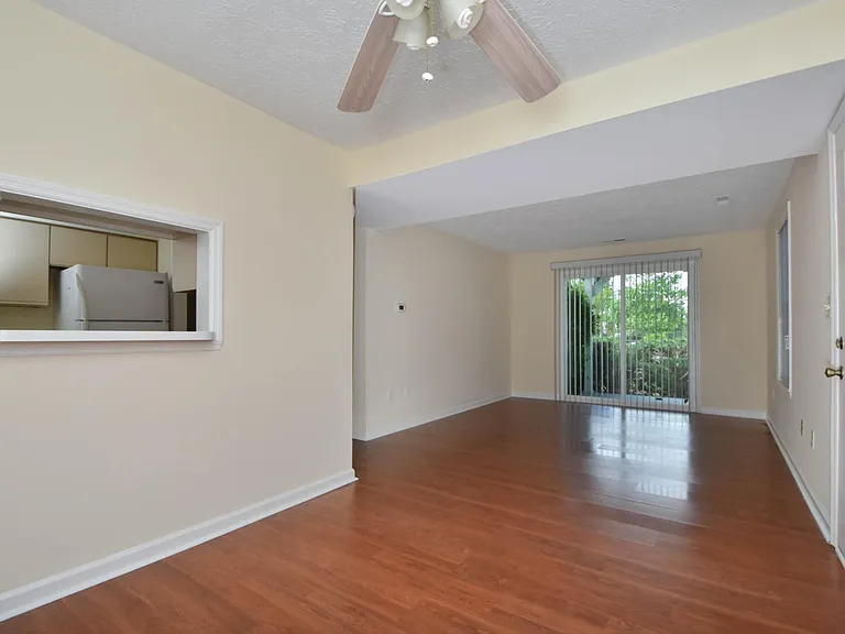 404 Bainbridge Ct #A2 — Photo 13