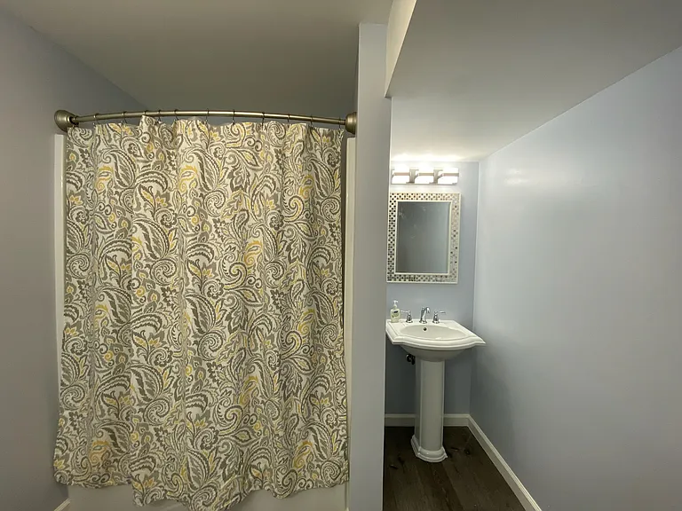 406 Lark Ln #1 — Photo 8
