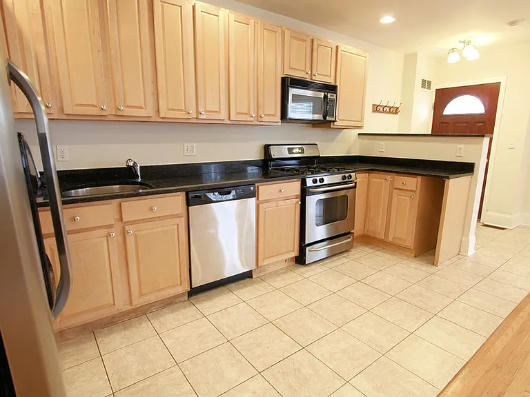 25 Aspinwall Ave #1C — Photo 15