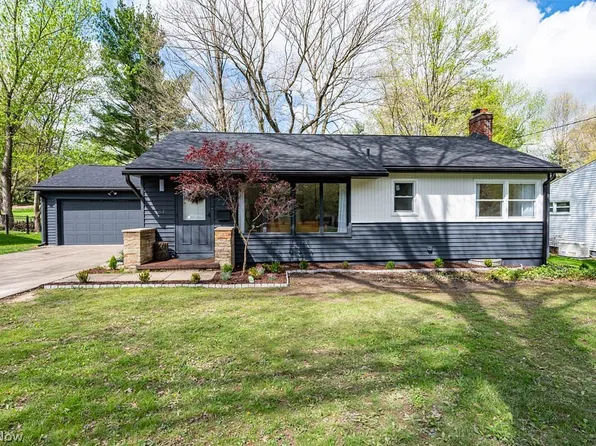 64 Winona Ave, Canfield, OH 44406