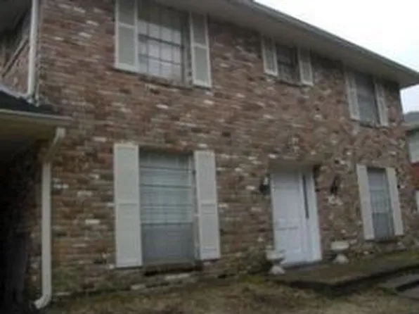 5811 Abbey Dr, New Orleans, LA 70131