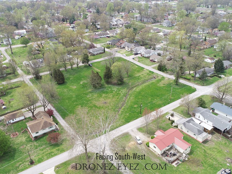 1st image of 320 E Smith Ave